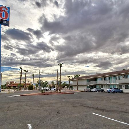Budgetel Inn & Suites Yuma Exterior foto