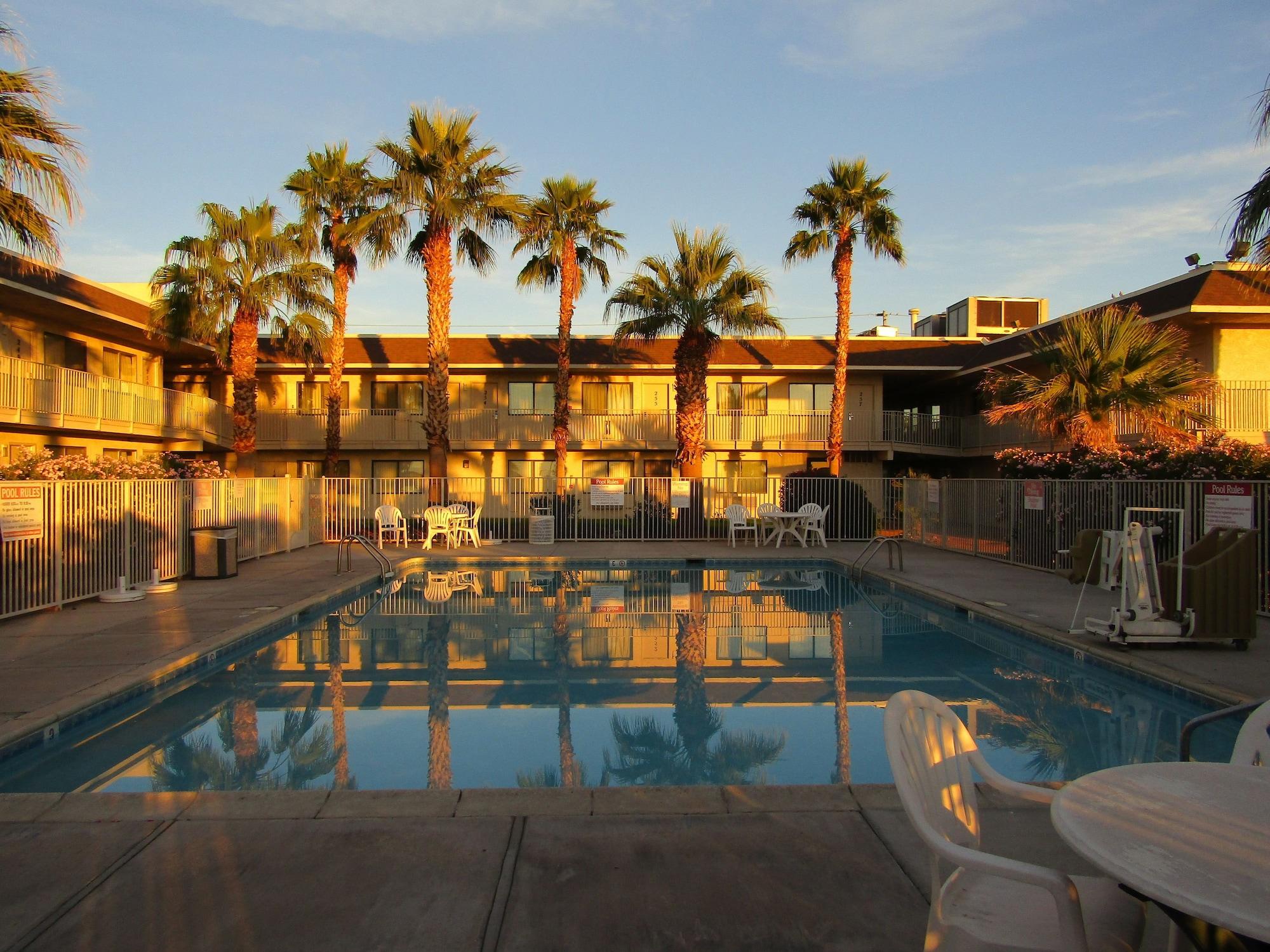 Budgetel Inn & Suites Yuma Exterior foto