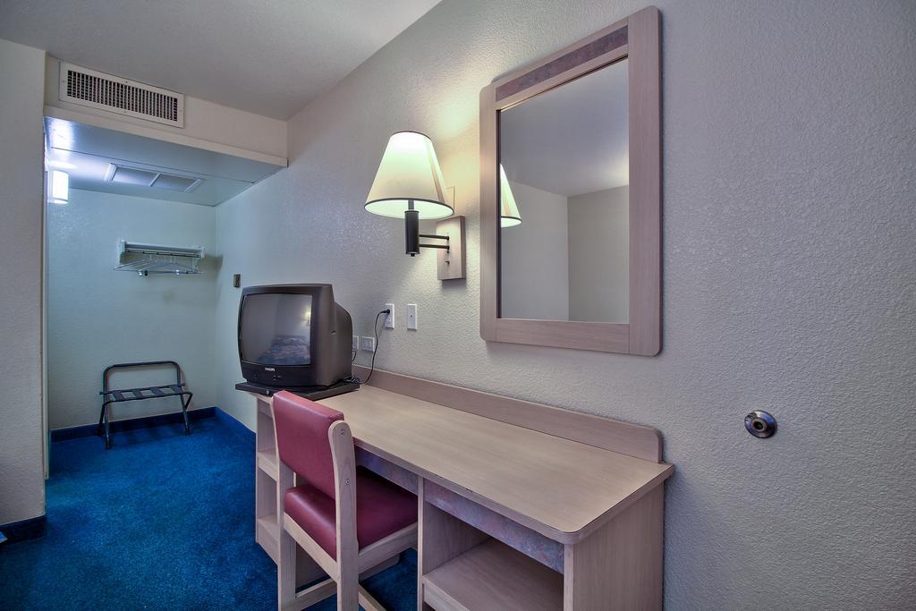 Budgetel Inn & Suites Yuma Cameră foto