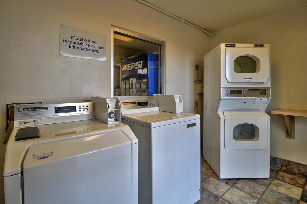 Budgetel Inn & Suites Yuma Exterior foto