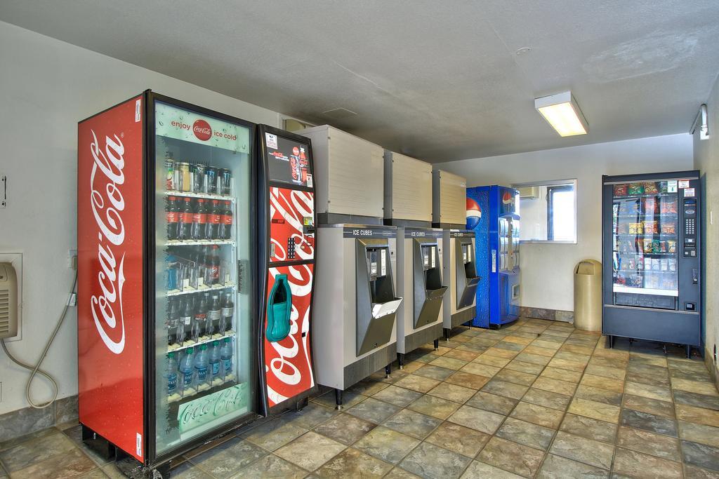Budgetel Inn & Suites Yuma Exterior foto