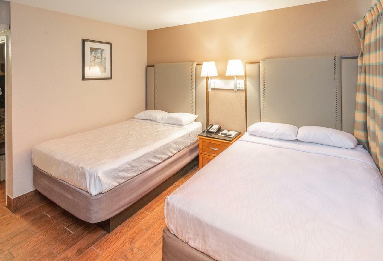 Budgetel Inn & Suites Yuma Exterior foto